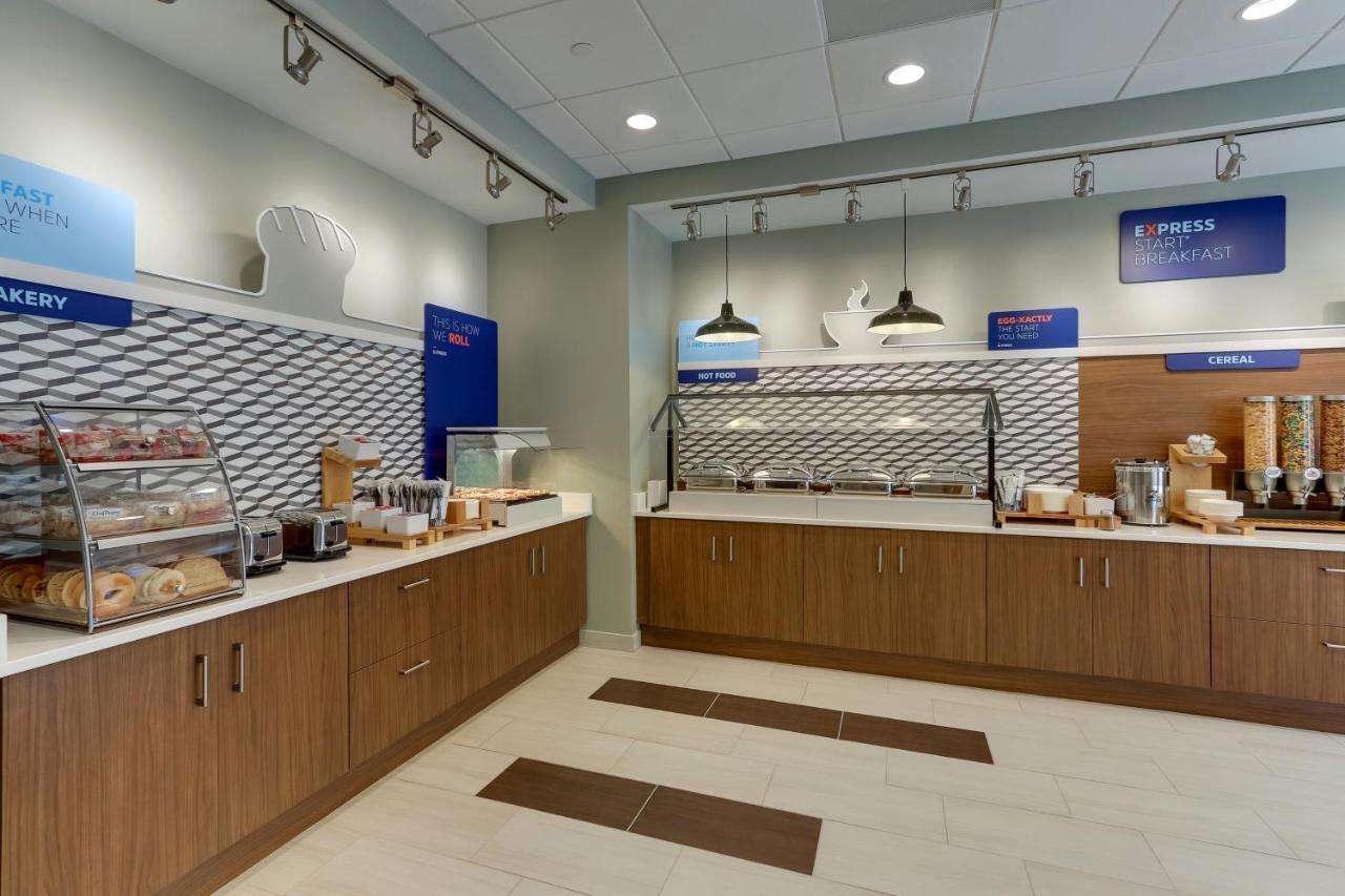 Holiday Inn Express & Suites - Winston - Salem Sw - Clemmons By Ihg Zewnętrze zdjęcie